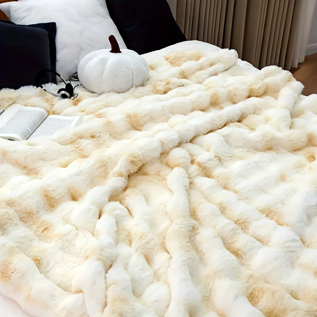 Cozy Faux Rabbit Fleece Blanket